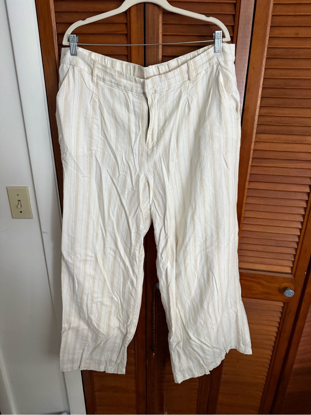 American Eagle 16 Long Linen Blend Striped Wide Leg trousers Cream